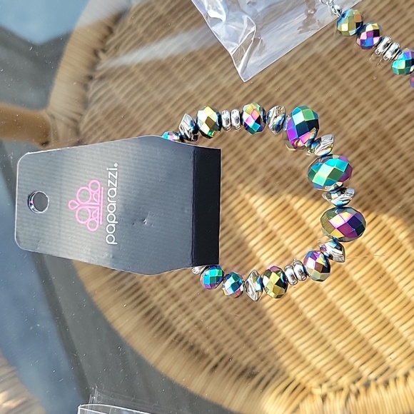 Paparazzi irredescent bead necklace,  earrings, and bracelets set - Picture 4 of 7